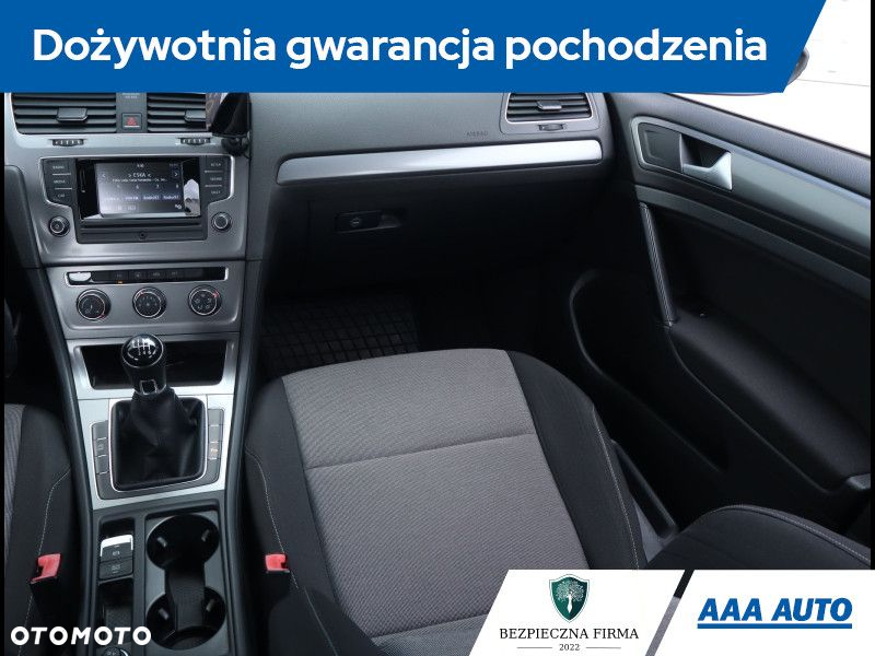 Volkswagen Golf - 9