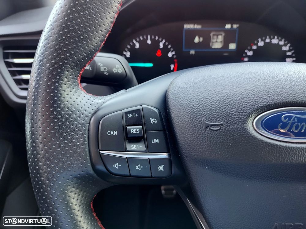 Ford Focus 1.0 EcoBoost ST-Line - 22