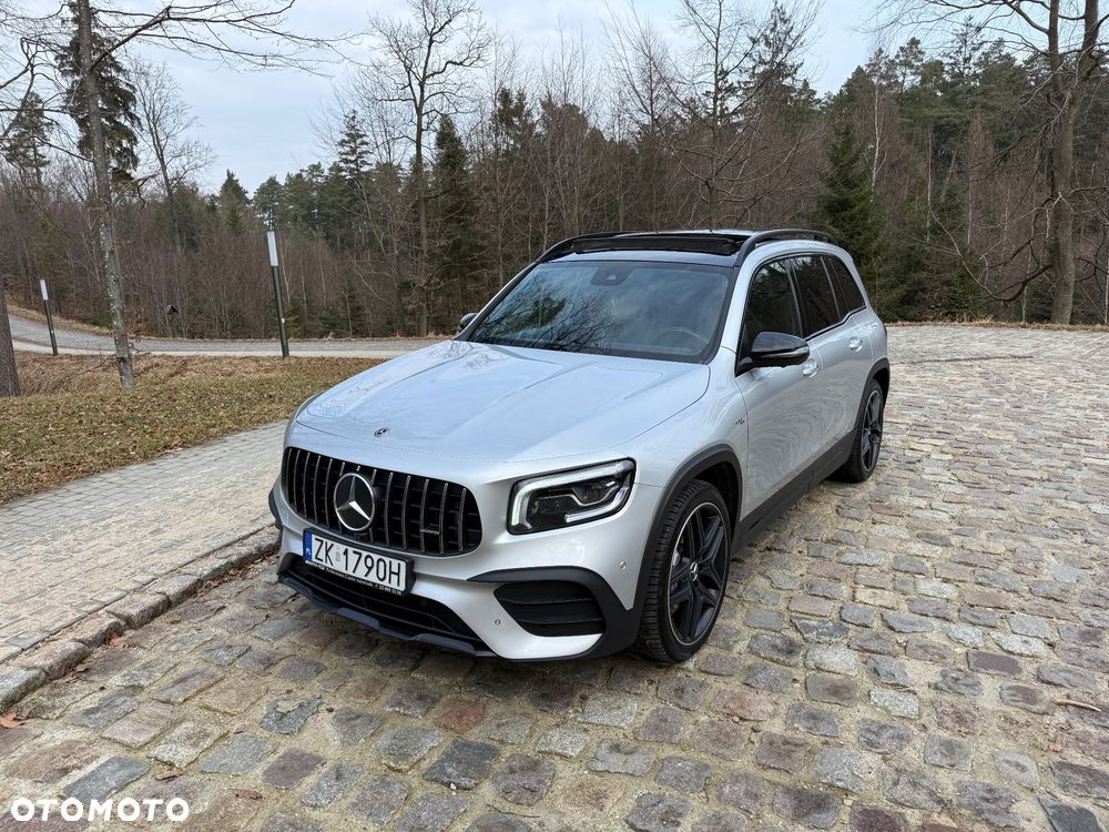 Mercedes-Benz GLB - 4