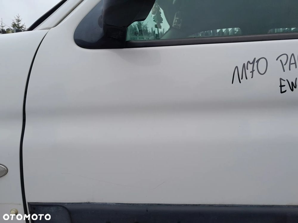 PEUGEOT PARTNER DRZWI LEWE PRZENDNIE LEWY PRZÓD  KOLOR: EWP - 2