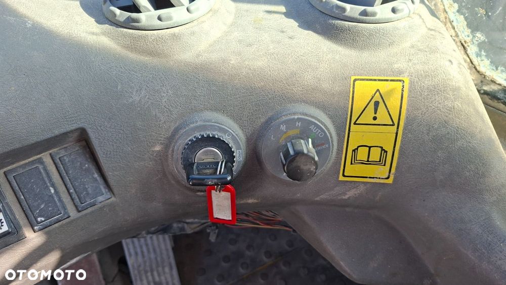 Volvo L 120 E 4X4 - 18