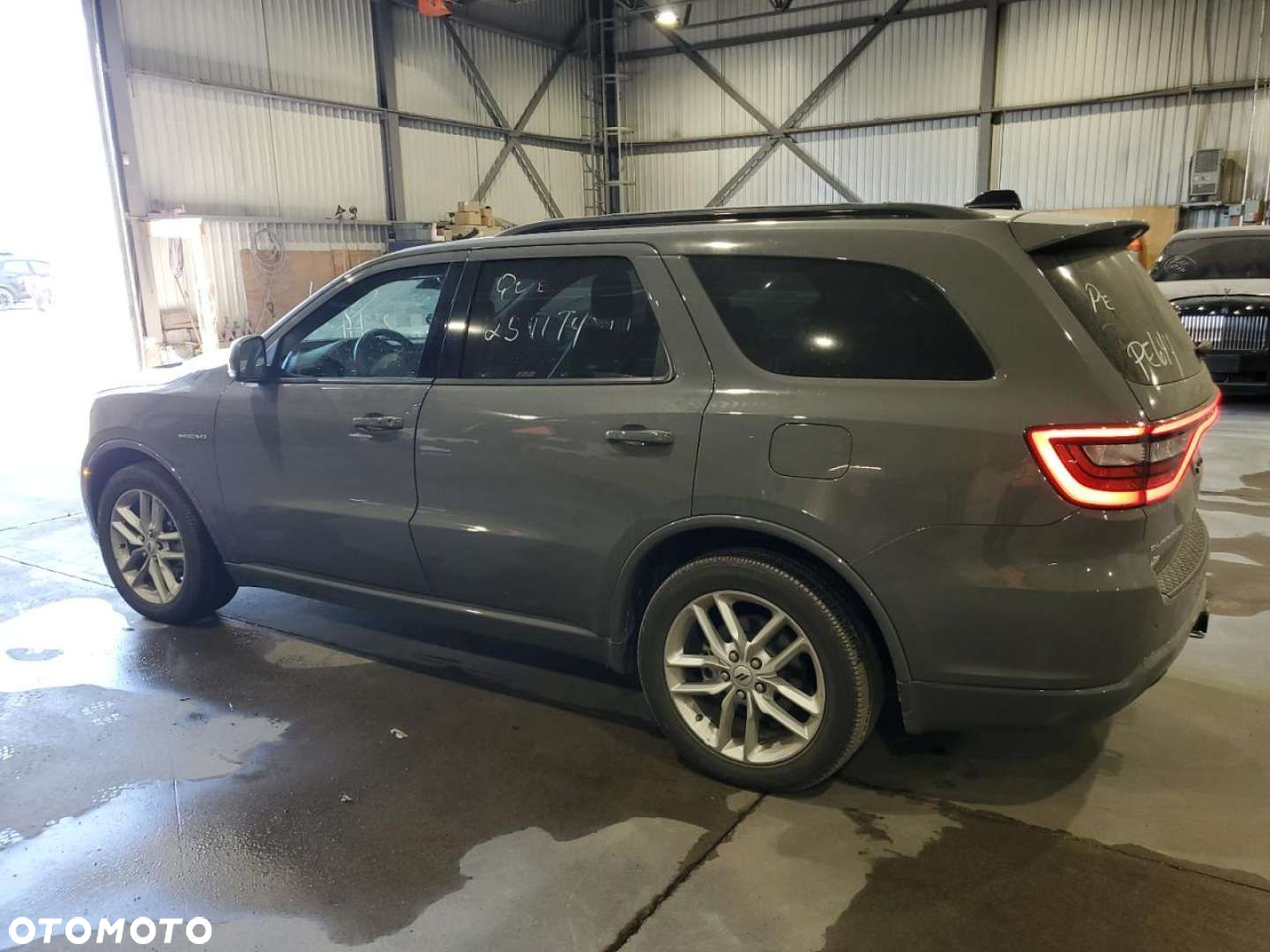 Dodge Durango - 11