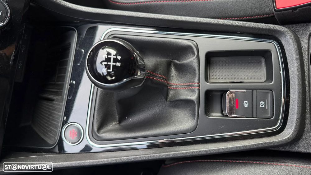 SEAT Leon ST 1.6 TDI FR S/S - 17