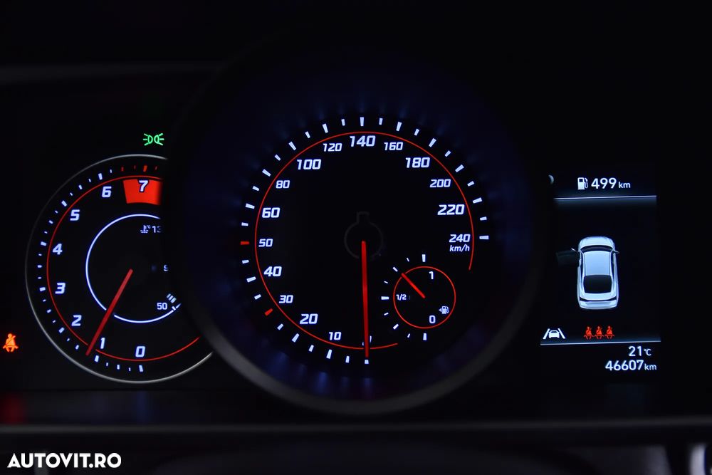 Hyundai Elantra - 10