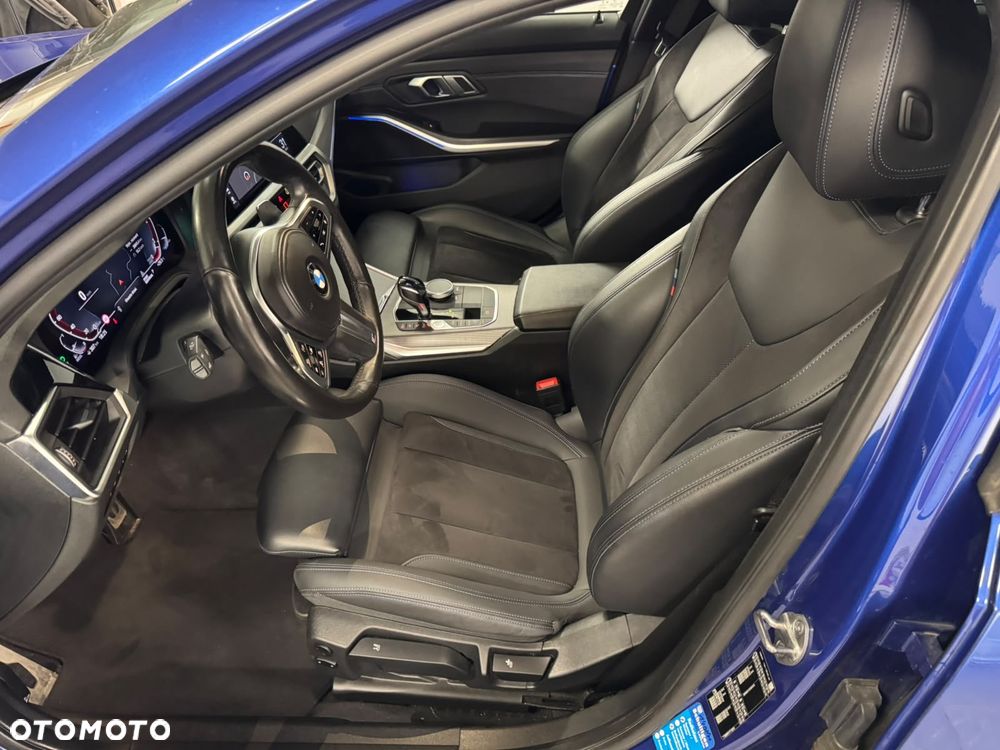 BMW Seria 3 320d Edition M Sport Shadow - 21