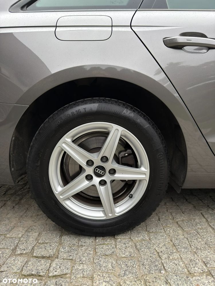 Audi A4 Avant 35 TFSI mHEV S tronic - 12