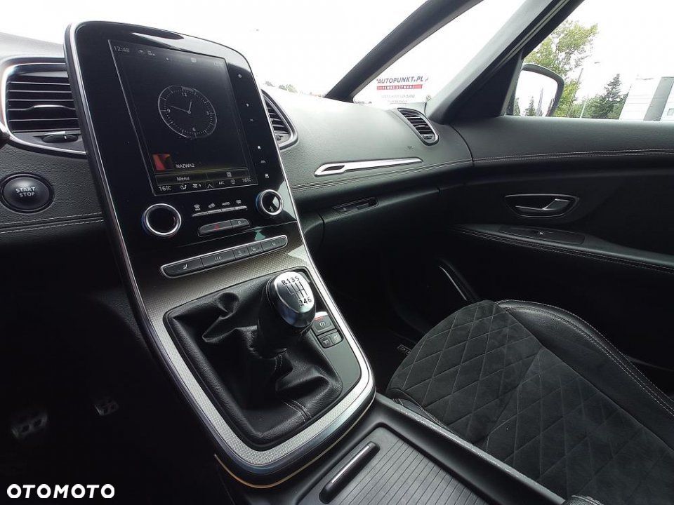 Renault Grand Scenic - 31