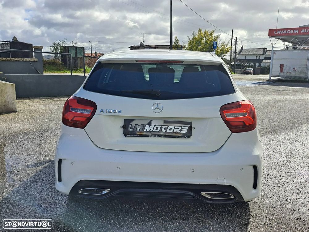 Mercedes-Benz A 180 d AMG Line - 12