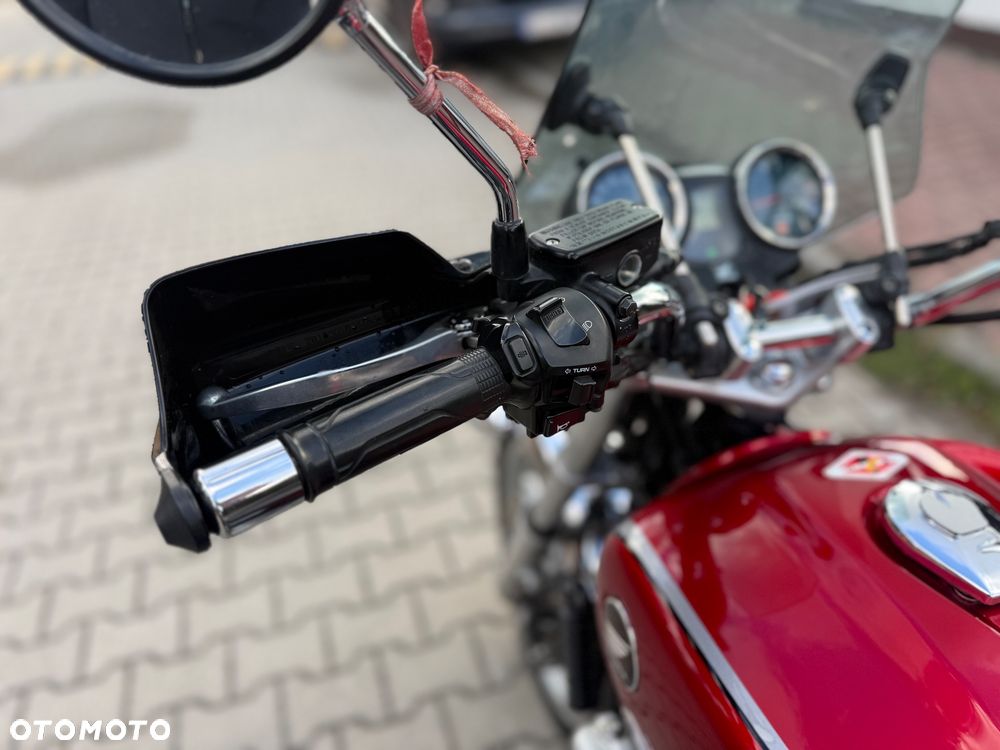 Honda CB - 23