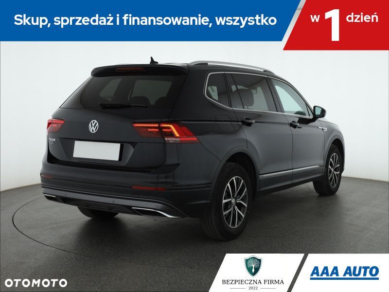 Volkswagen Tiguan Allspace - 6