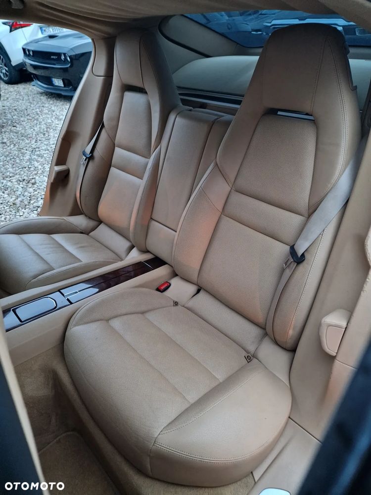 Porsche Panamera - 22
