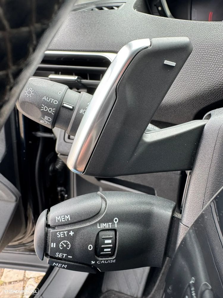 Peugeot 5008 - 12