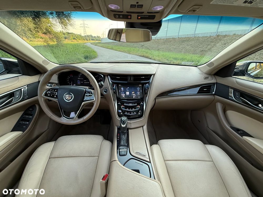Cadillac CTS - 17