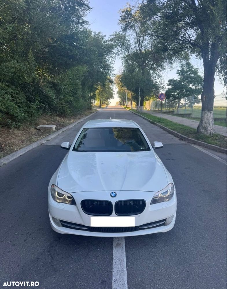 BMW Seria 5 520d Touring - 1