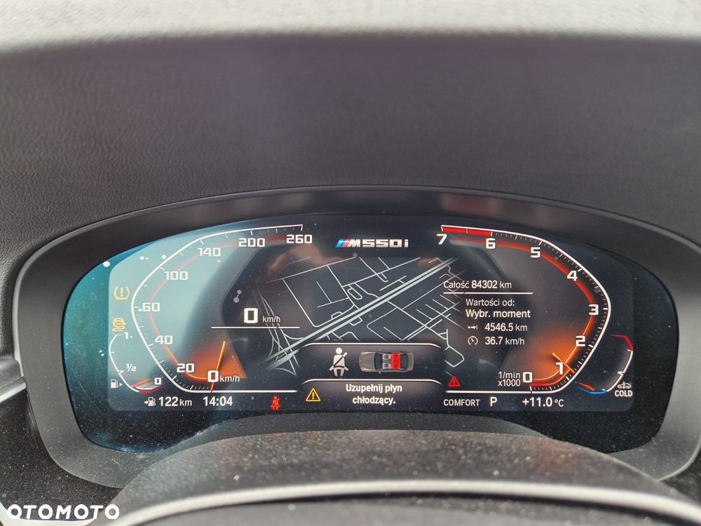BMW Seria 5 M550i xDrive sport - 6