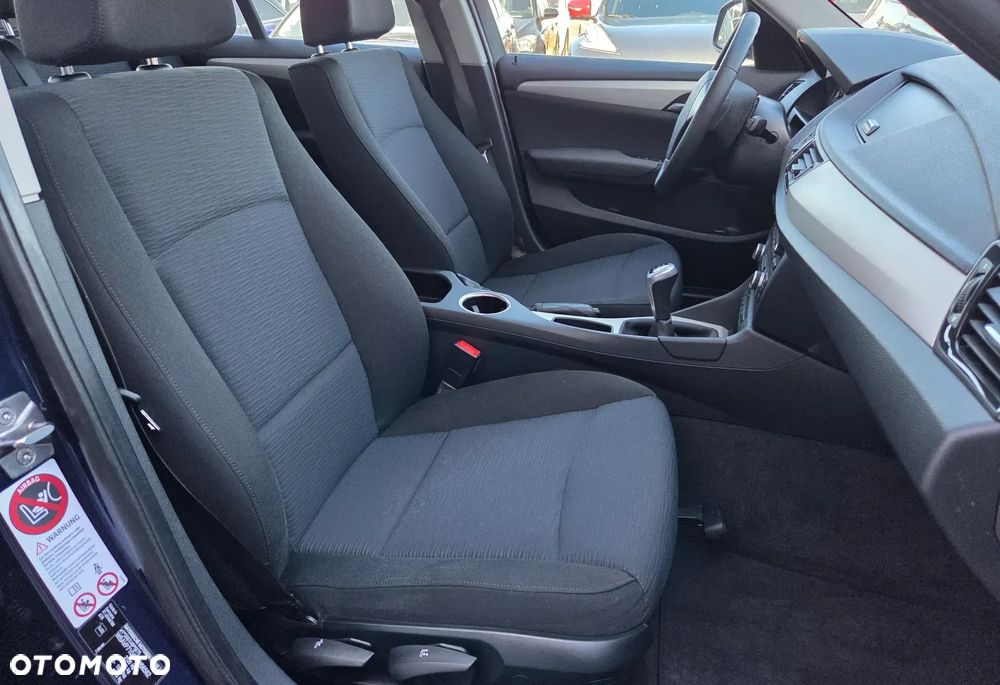 BMW X1 xDrive18d xLine - 16