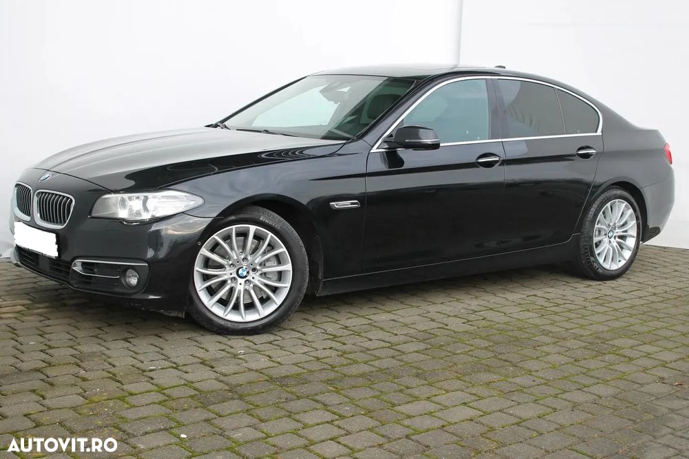 BMW Seria 5 530d xDrive Aut. Luxury Line - 2