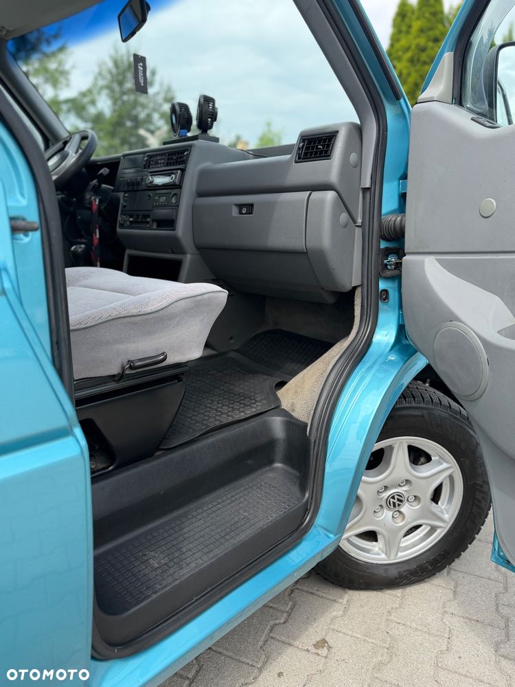 Volkswagen Multivan - 9