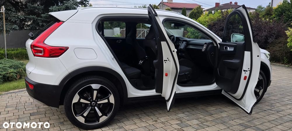 Volvo XC 40 T3 Momentum Pro - 12