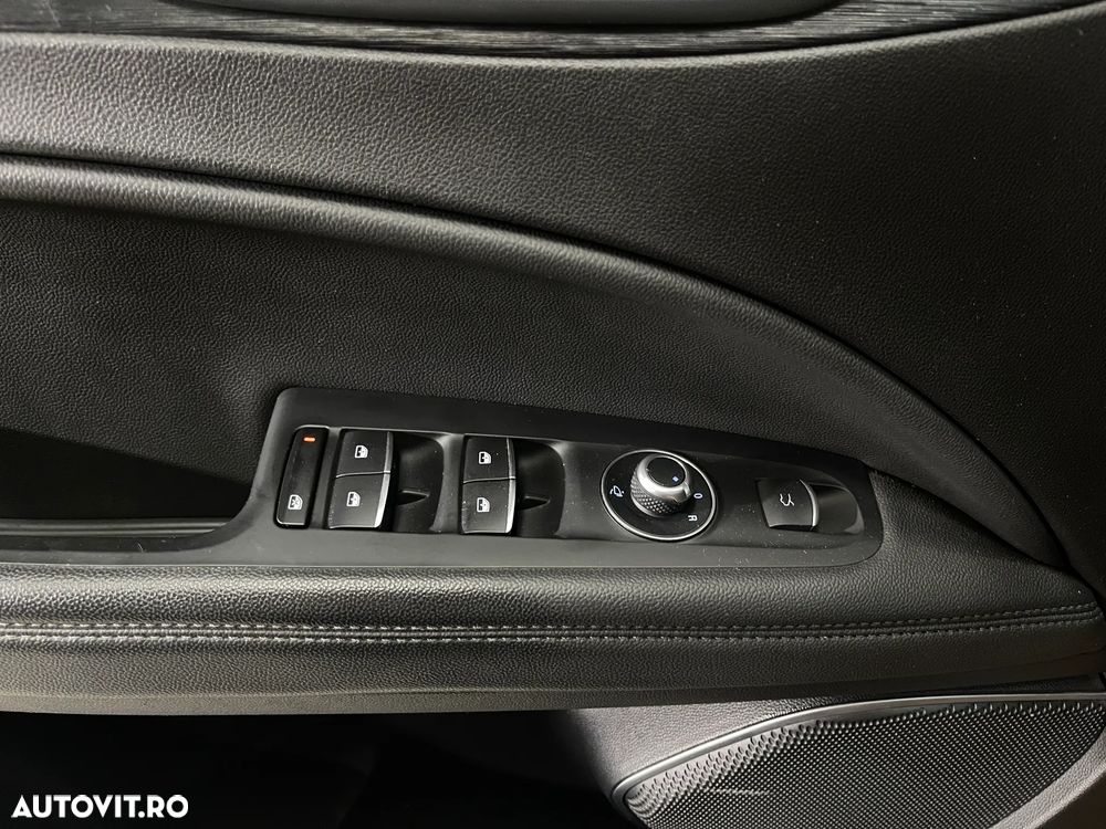 Alfa Romeo Stelvio 2.2 16V AT8 - 21