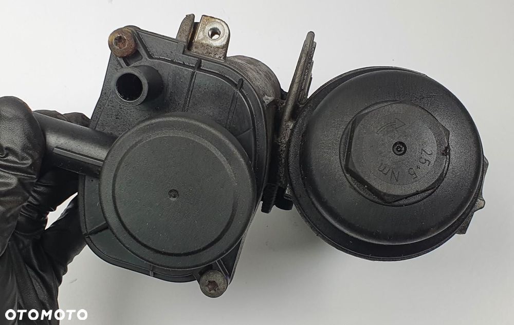 OBUDOWA FILTRA OLEJU VOLVO XC90 2.4 D5 30677920 - 3