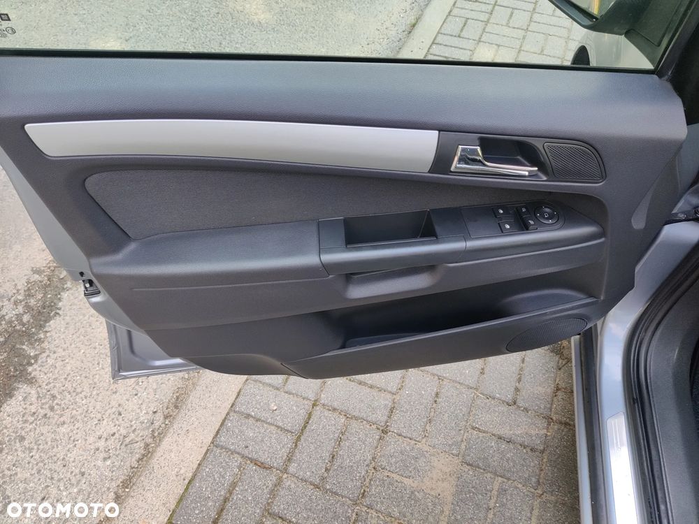 Opel Zafira 1.8 Design Edition - 15