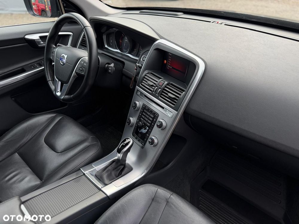 Volvo XC 60 D4 Geartronic Summum - 23