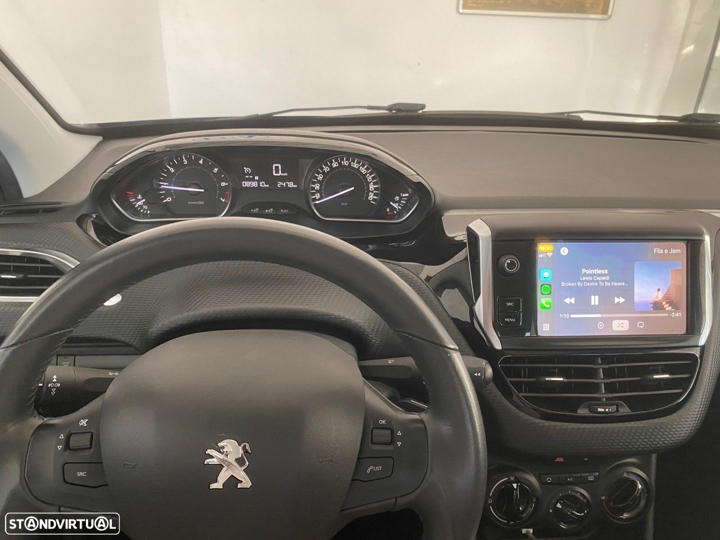 Peugeot 208 1.2 PureTech Signature - 28