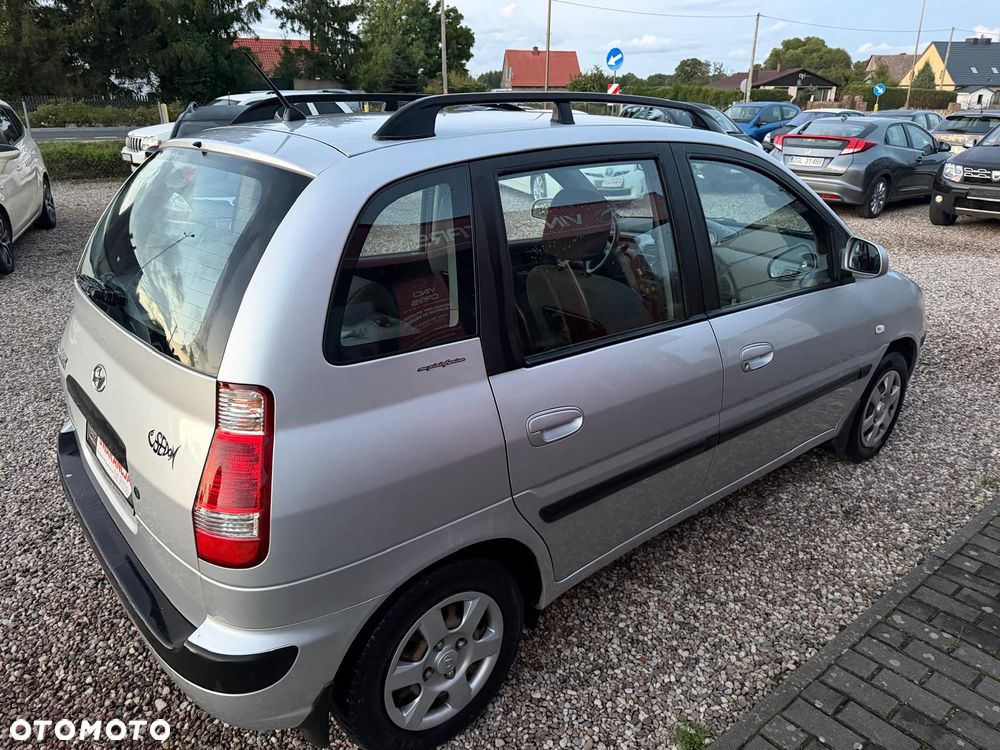 Hyundai Matrix 1.6 GLS - 5