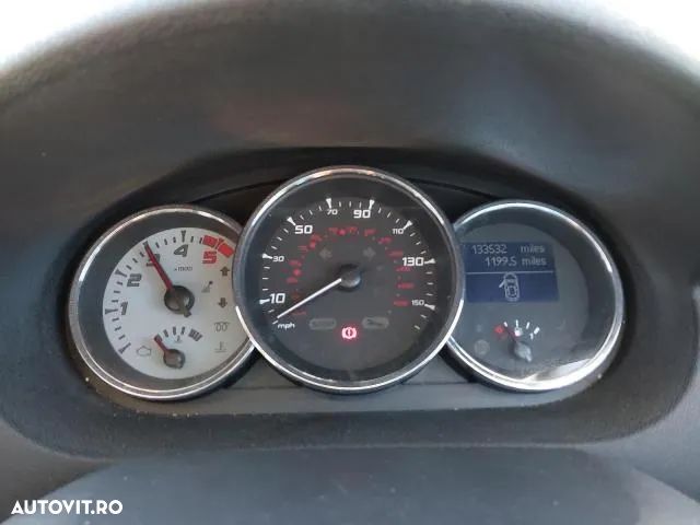 Piese de Renault Megane 3 2011 in 2 usi - 8