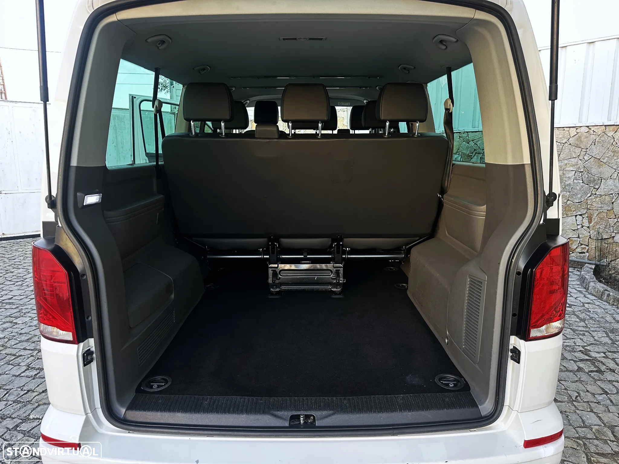 VW Caravelle 2.0 TDi BM Longa Comfortline - 5