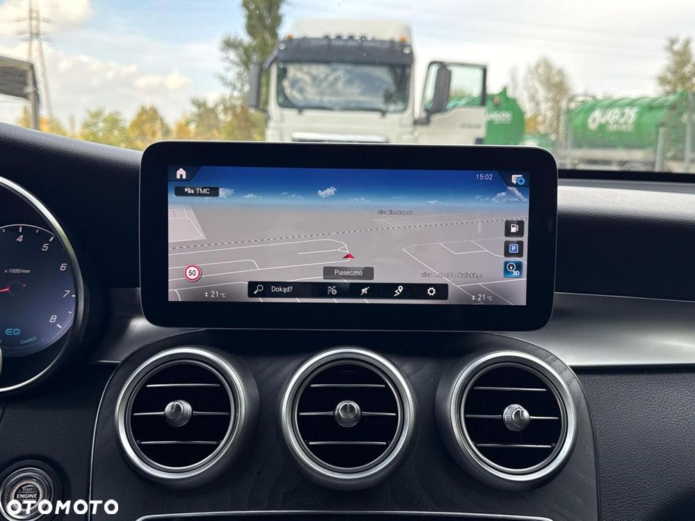 Mercedes-Benz GLC - 24