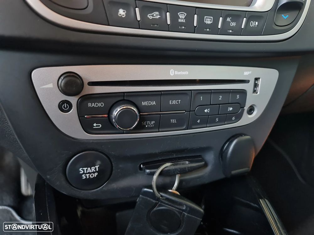 Renault Mégane Sport Tourer 1.5 dCi Bose Edition SS - 21