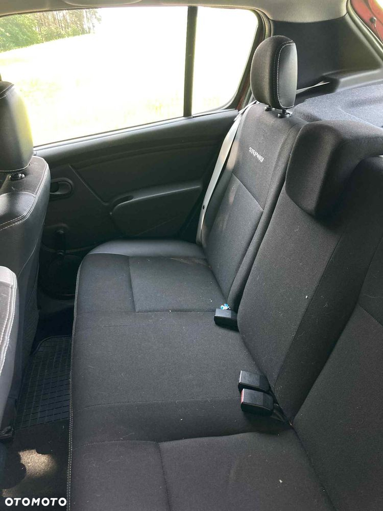 Dacia Sandero Stepway 1.6 - 2