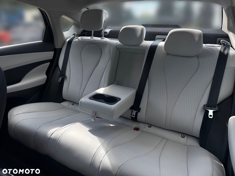 BYD Seal 5 - 12