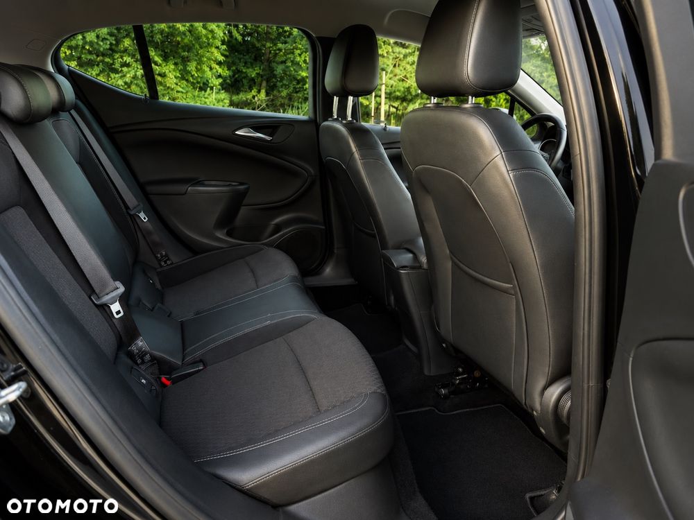 Opel Astra 1.4 Turbo Start/Stop Automatik Innovation - 9