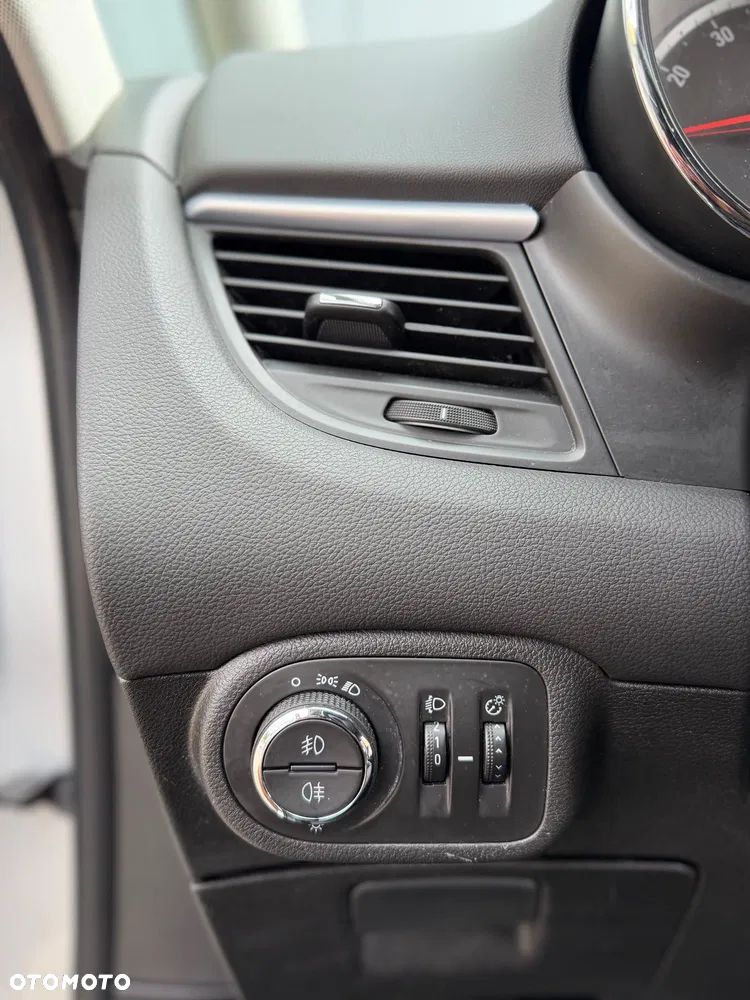 Opel Zafira 1.4 Turbo (ecoFLEX) Start/Stop Business Innovation - 25