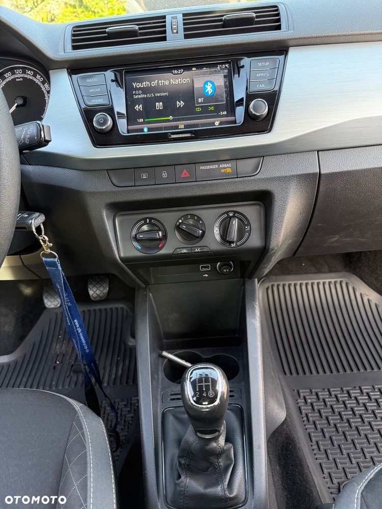 Skoda Fabia - 16