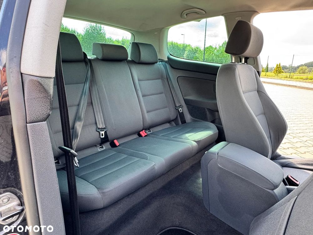 Volkswagen Golf 2.0 TDI Sportline - 24
