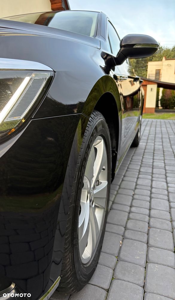 Volkswagen Passat 2.0 TDI SCR Comfortline DSG - 11