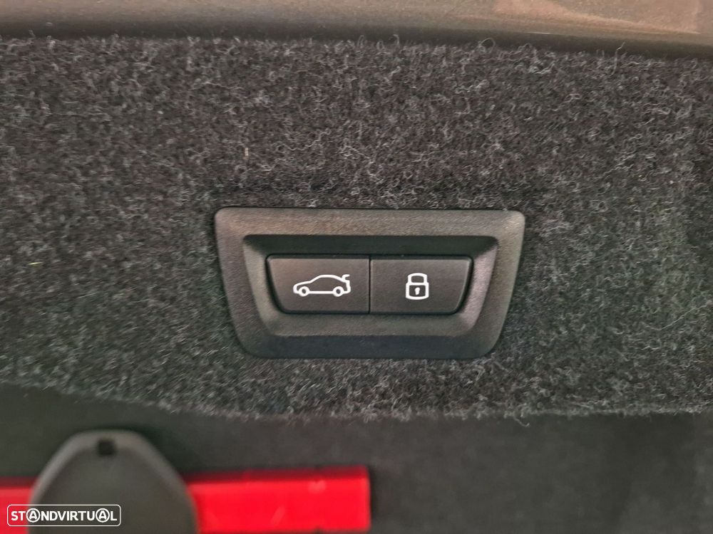 BMW 530 e Pack Desportivo M - 22
