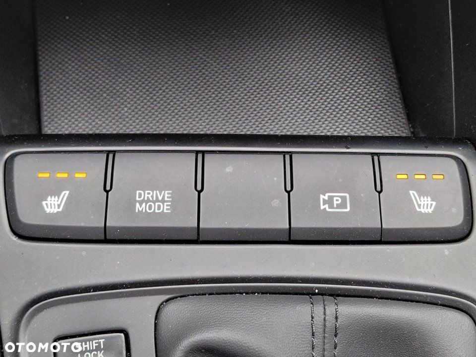 Hyundai i20 - 23