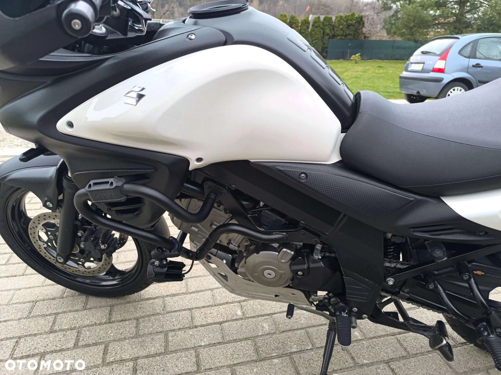 Suzuki V-STROM - 12