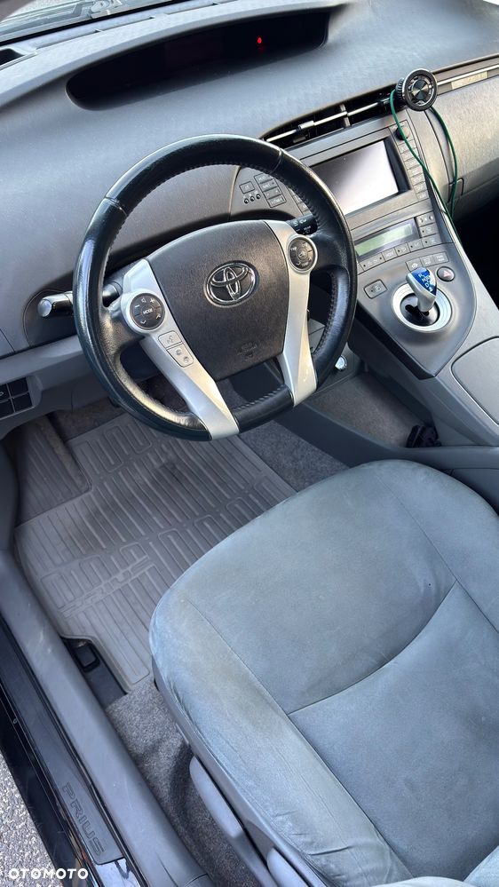 Toyota Prius 1.8 HSD Premium - 23