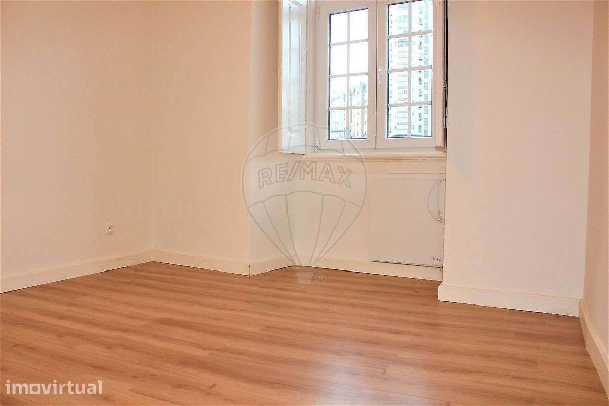 Apartamento T2 para arrendamento - Grande imagem: 5/9