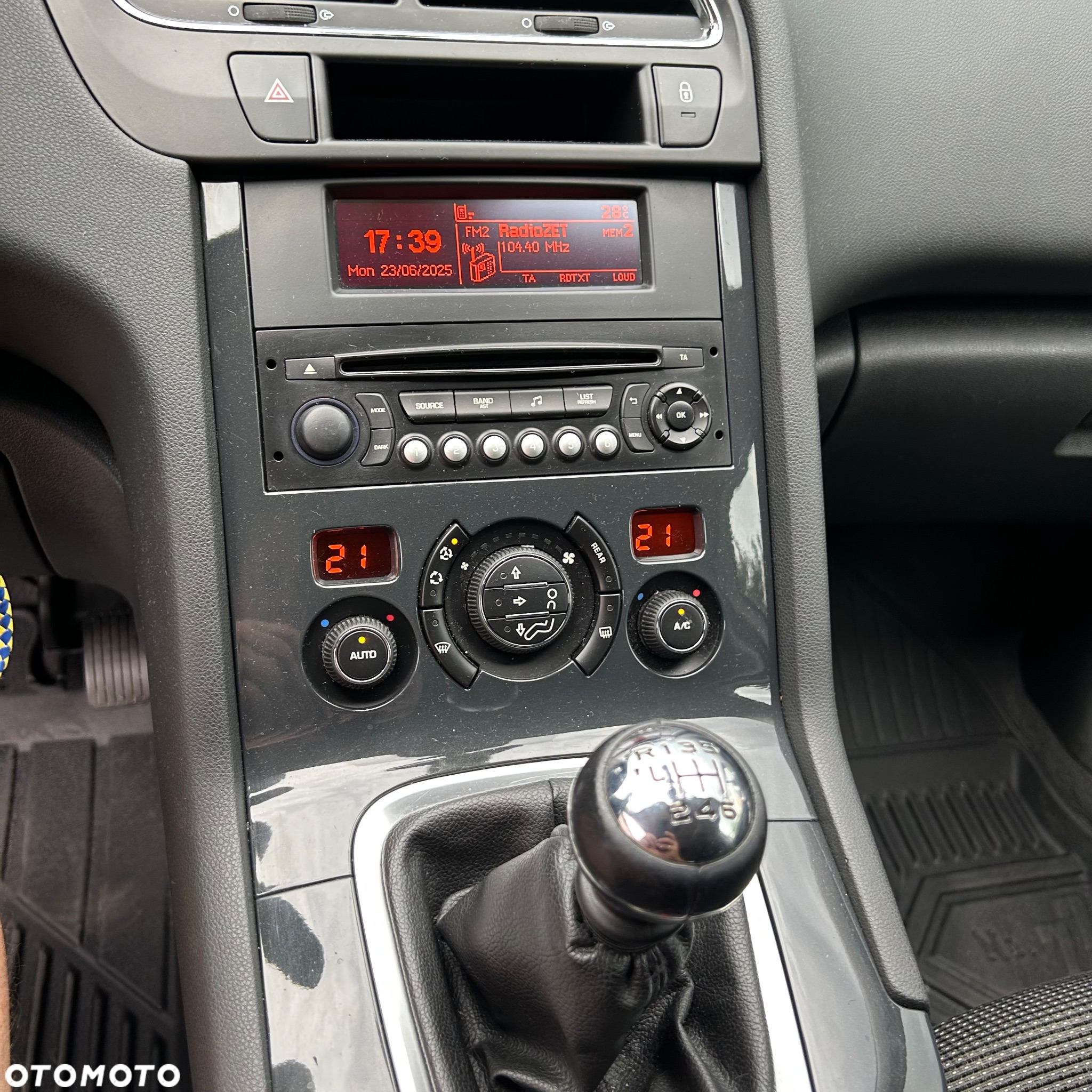 Peugeot 5008 1.6 HDi Active 7os - 10