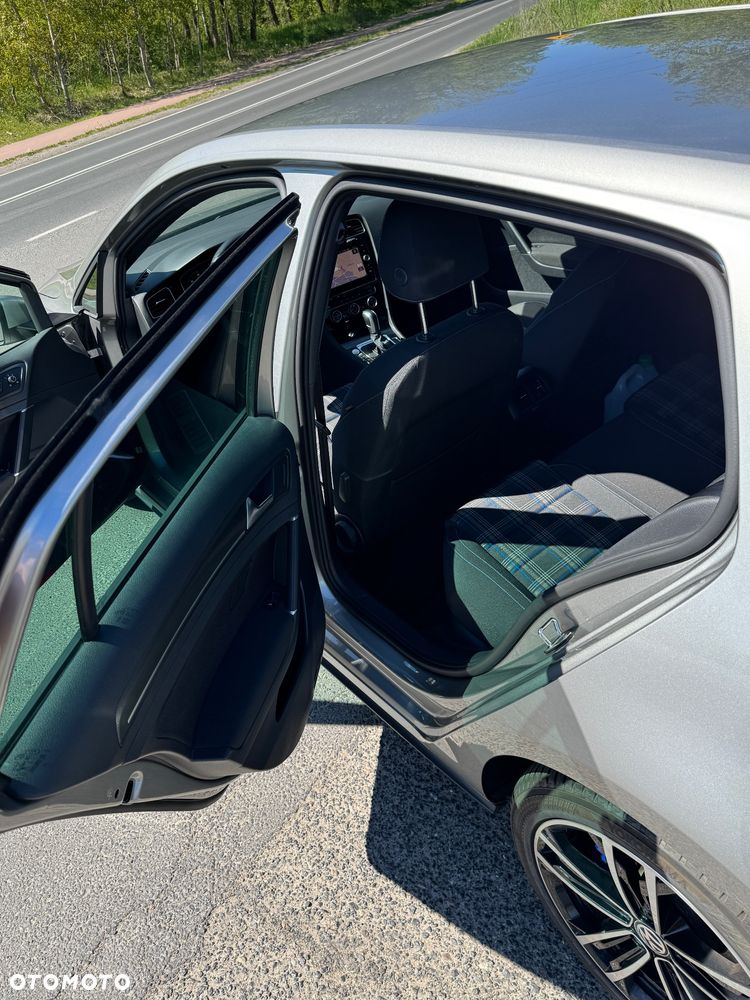 Volkswagen Golf 1.4 GTE Plug-In-Hybrid DSG - 11