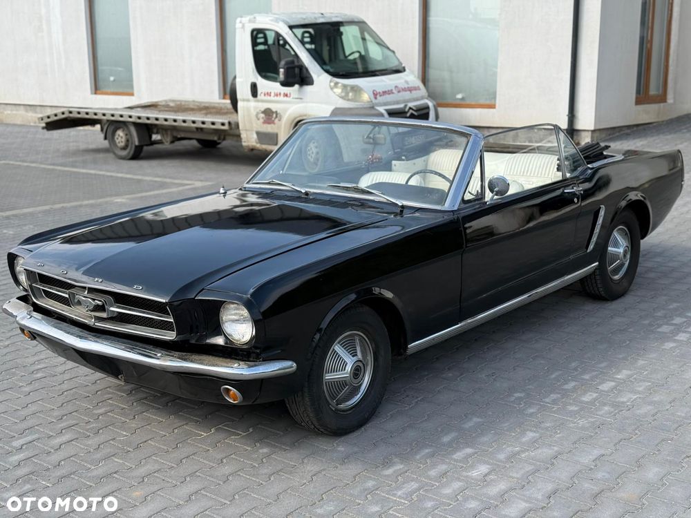 Ford Mustang - 5