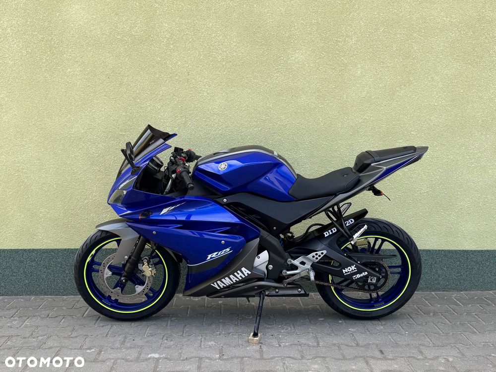 Yamaha YZF - 24