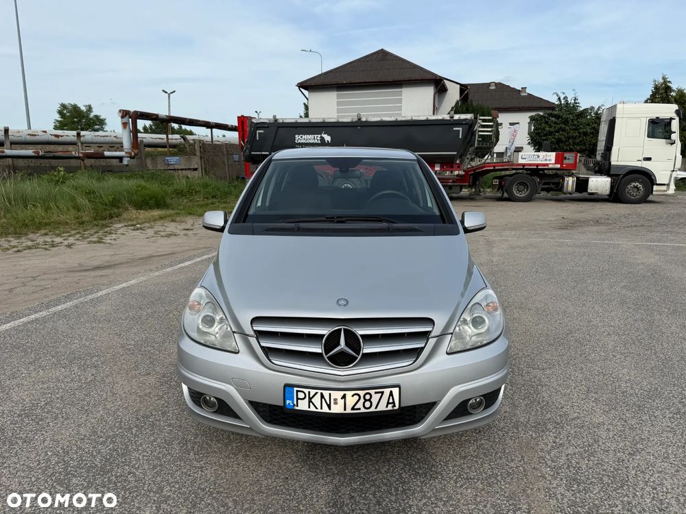 Mercedes-Benz Klasa B 180 CDI Special Edition - 9